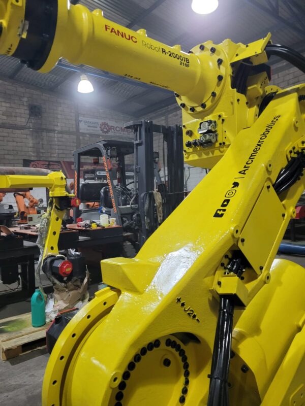 FANUC ROBOT R-2000IB210F - Imagen 3
