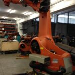 KUKA KR-210-2